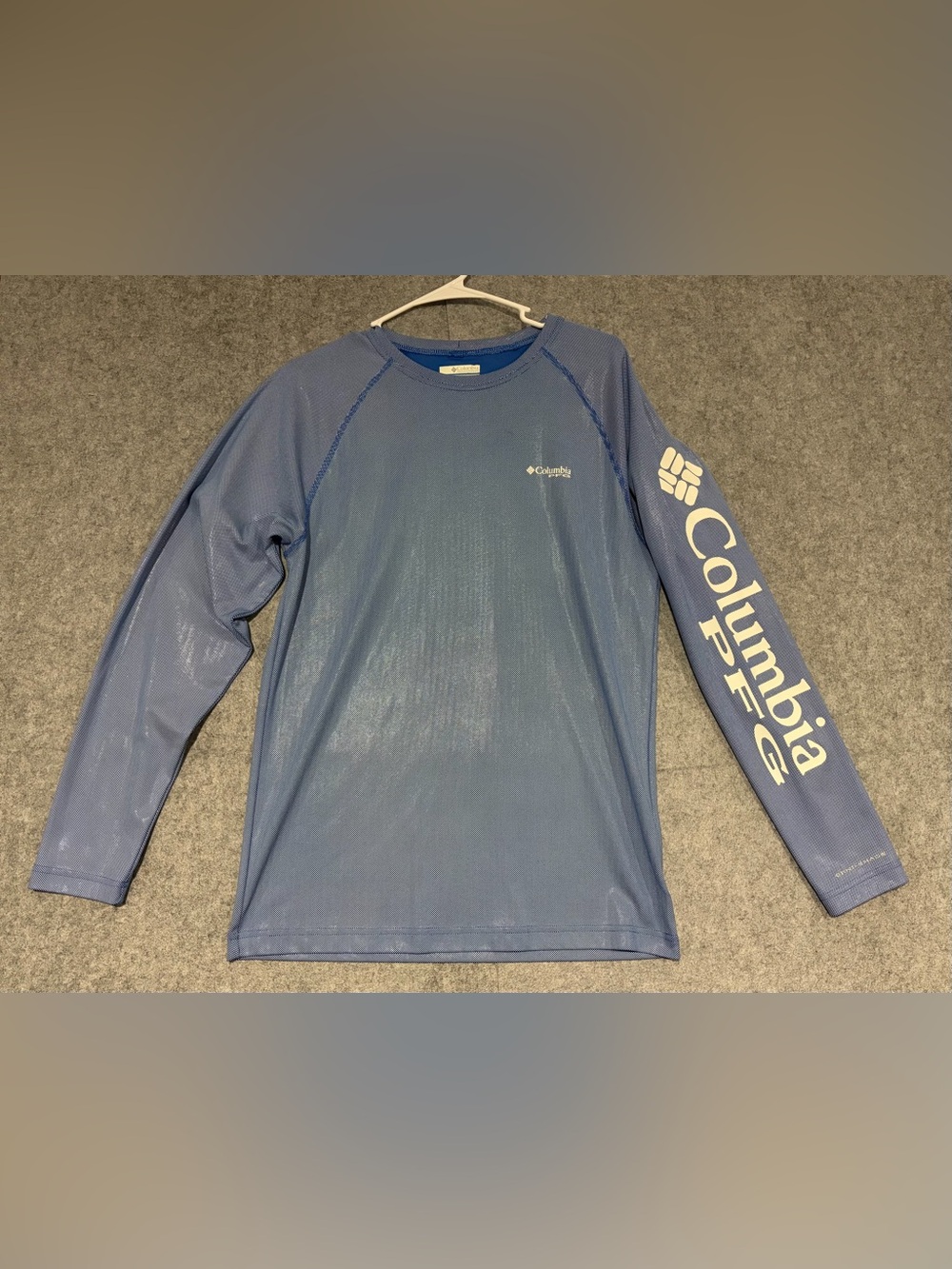 Columbia Blue Long-Sleeve Men's Swim Shirt